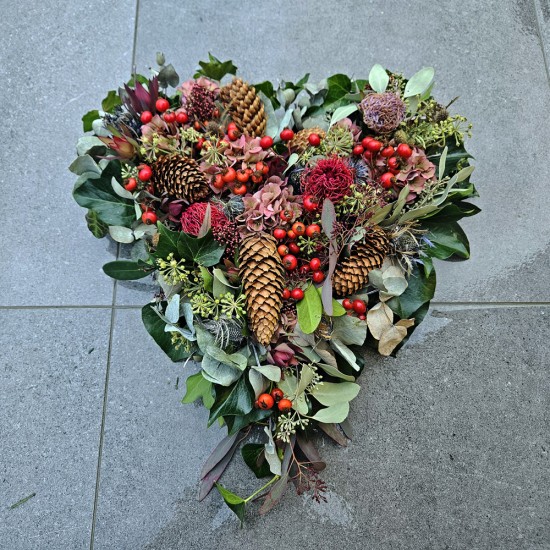 Winterherz für Grab